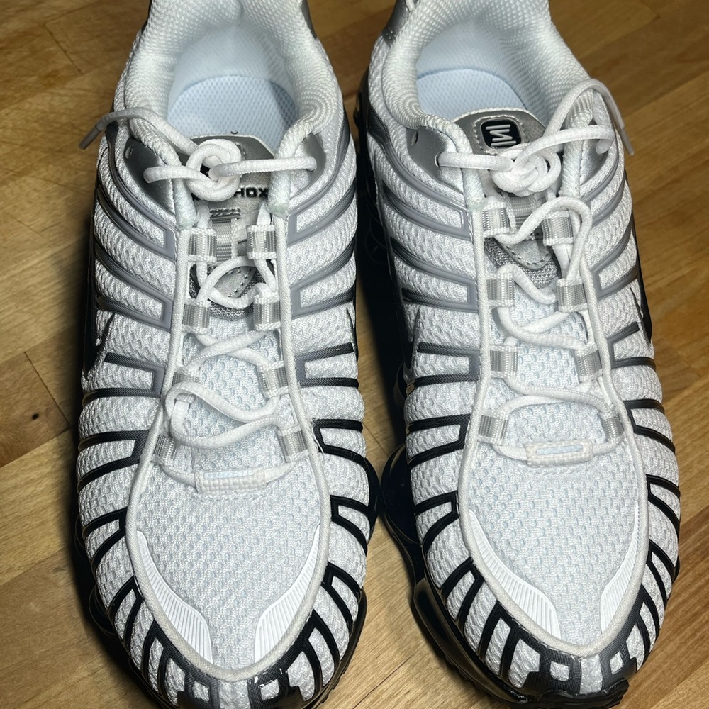 Nike Shox TL White and Black Sneakers